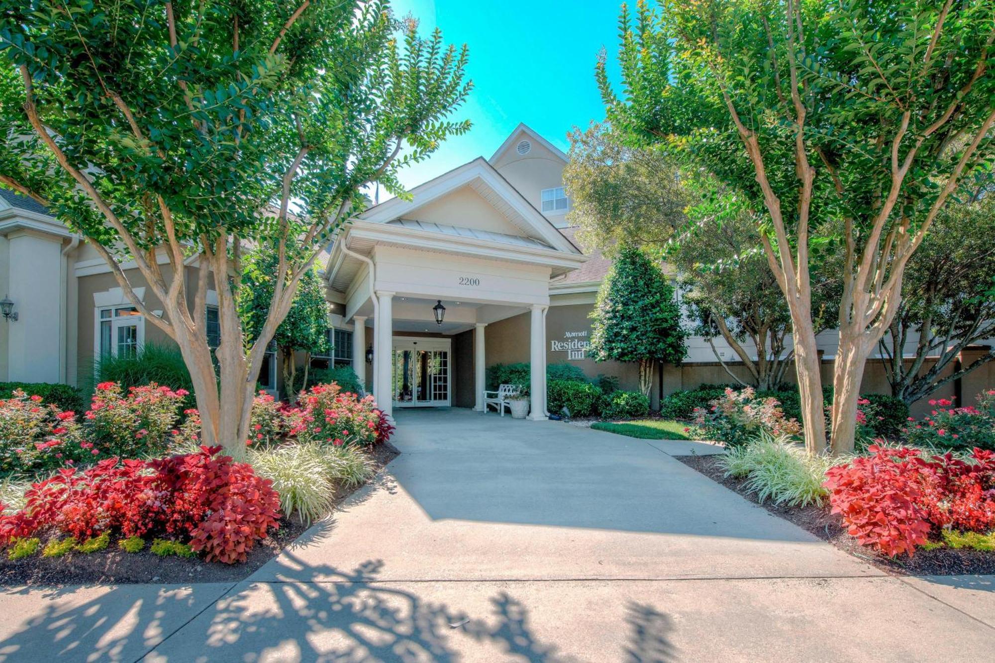 Residence Inn By Marriott Raleigh Crabtree Valley Exterior photo